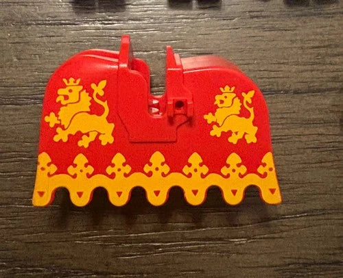 Castle LEGO! vintage crusader knights- lot of 8 lion minifigures, accessories