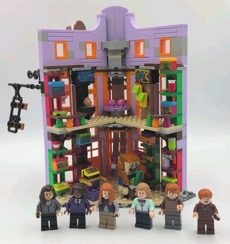 LEGO Harry Potter Diagon Alley Weasleys Wizard Wheezes 76422 INCOMPLETE