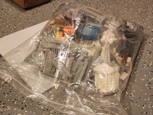 Grocery Store Apartment Complex Unbuilt Kit Interlocking Block Kit, Read Below