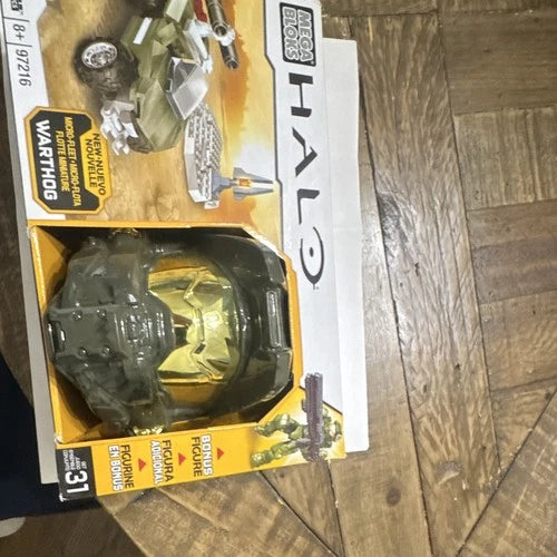Mega Bloks Halo Warthog Set 97216 31-Piece Bonus Figure Master Chief 8+