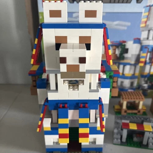 LEGO Minecraft The Llama Village (21188) set 100% complete Great condition.