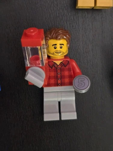 LEGO Ideas Minifigure Vending Machine #21358 (MINIFIGURES ONLY) INCLUDES SPARES
