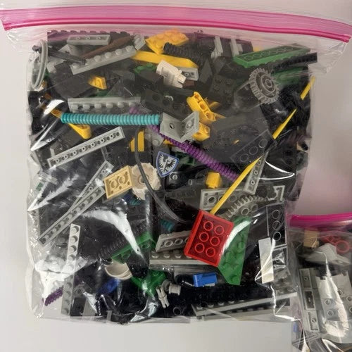 Vintage LEGO Bulk Lot Star Wars, Castle, Space, Pirates, Bionicle, Technic 8lb+