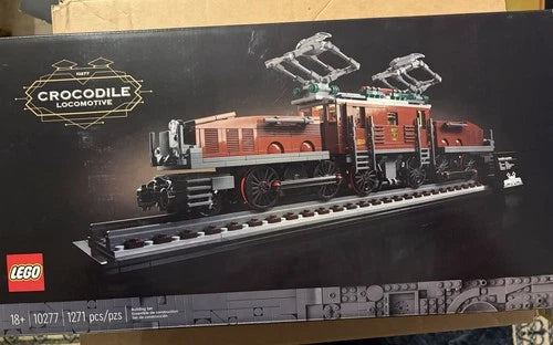 LEGO Icons: Crocodile Locomotive (10277)