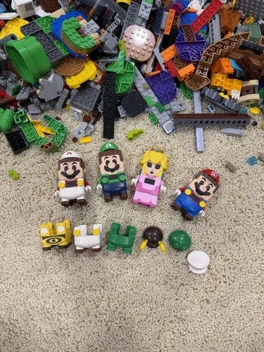 MEOW Super Mario Bulk Lot Includes 2 Mario, Luigi, Peach Etc 20 Lbs