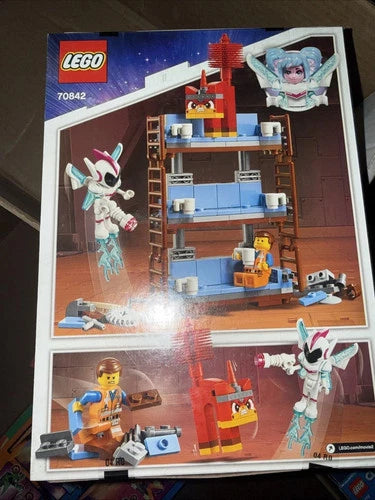LEGO The LEGO Movie 2: Emmet's Triple-Decker Couch Mech 70842