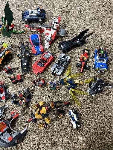 MEOW loose lot of playsets/display Set. 70914, 76049, 76027 Etc.