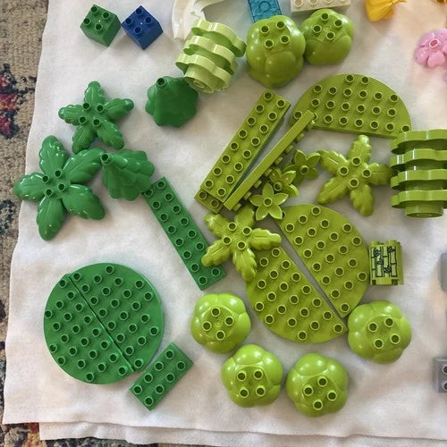 LEGO DUPLO Set # 10975 WILD ANIMALS OF THE WORLD