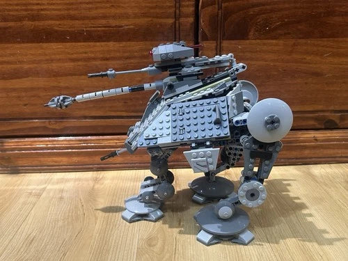 MEOW Star Wars AT-AP Walker 75234 Used - Great Condition ALL MINIFIGURES