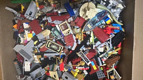 LEGO Bulk Lot Assorted Bricks Pieces Parts Multicolor Plastic 17lb+