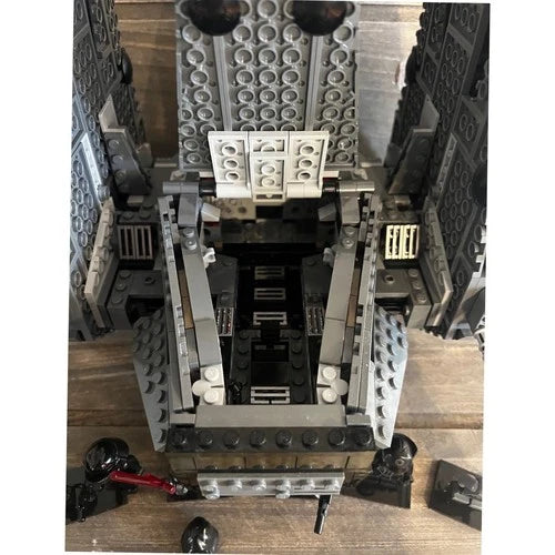 MEOW Star Wars Kylo Ren Command Shuttle 75104 with 6 Minifigures Complete Set