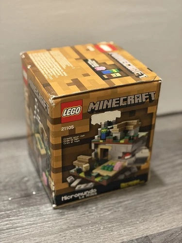 MEOW 21105 Minecraft Micro World The Village, New and Sealed