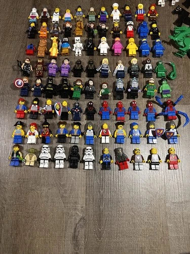 Lot Of 88 Lego Mini Figs+Acsessoires, Starwars, Marvel, DC, Pirates, Midevil