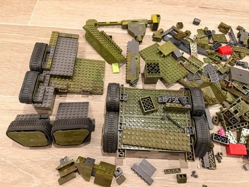 Mega Bloks Halo UNSC Elephant Troop Carrier Building Set 96942