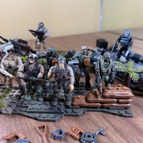 Call of Duty - MEGA BLOKS Lot of 4 READ DESC. 2013/2014 Troopers Drone RIB Beach