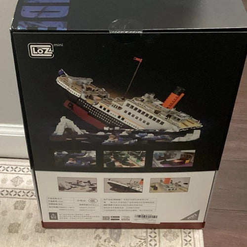 *BRAND NEW* LOZ Creative Titanic Ship Building Blocks Set 2882 Pieces