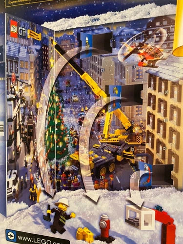 LEGO City Advent Calendar, 7324, 203 Pieces, 2005 Holiday Christmas Santa 9-Mini