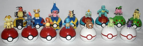 Mega Construx Pokemon Pokeball Lot of 15 Chikorita Cyndaquil Hoppip Charmander