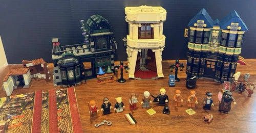 LEGO® Harry Potter™ 10217 Diagon Alley™ almost complete from 2011