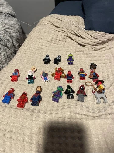 RARE SPIDERMAN INTO THE SPIDER VERSE MEOWS/ SPIDERMAN HOMECOMING MEOWS