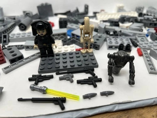 7869 LEGO Star Wars: Battle for Geonosis Near Complete