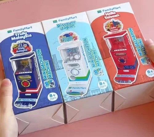 Family Mart DIY Mini Gachapon Machine - Truly Malaysia+Hello Taiwan+Dis Japan
