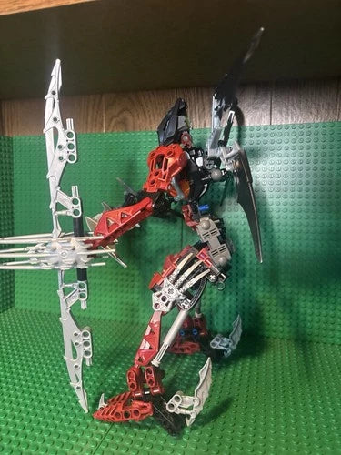 MEOW Bionicle Makuta Icarax 8953 With All Leeches 4 Hole Mask Read Description