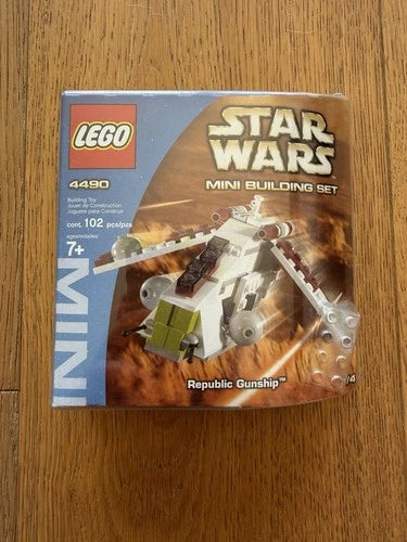 LEGO Star Wars: Republic Gunship Mini Building Set (4490) - New Sealed