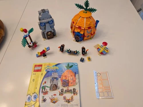 MEOW 3818 SpongeBob Bikini Bottom Undersea Party Complete Build No Minifigs