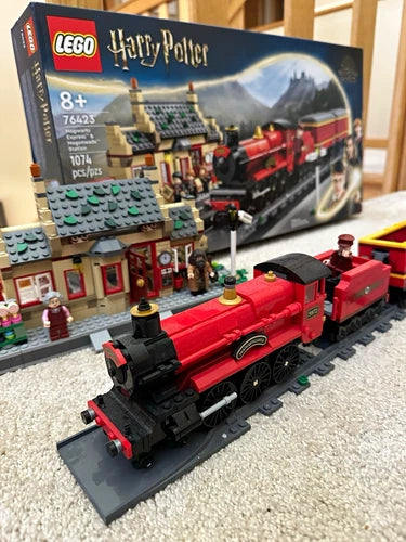 MEOW Harry Potter Hogwarts Express & Hogsmeade Station 76423 1074 pcs