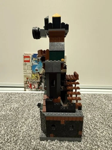 LEGO Kingdoms: Prison Tower Rescue (7947) W/ 3 Minifigures and Manuals Rare