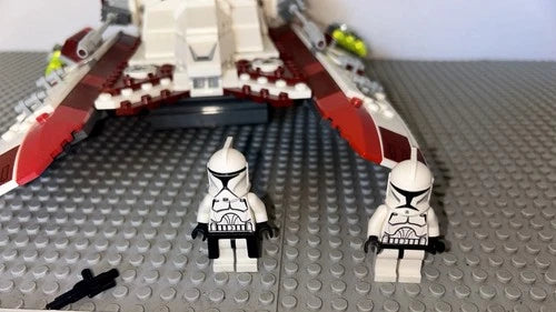 Lego 7679 Republic Fighter Tank Star Wars Set Minifigures