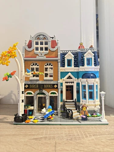 LEGO Creator Expert Modular Buildings Bookshop 10270