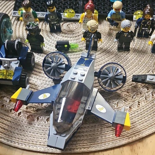 Vintage LEGO 70165 Ultra Agent Hq Bundle 2 Extra Vehicles 5 Extra Minifigs