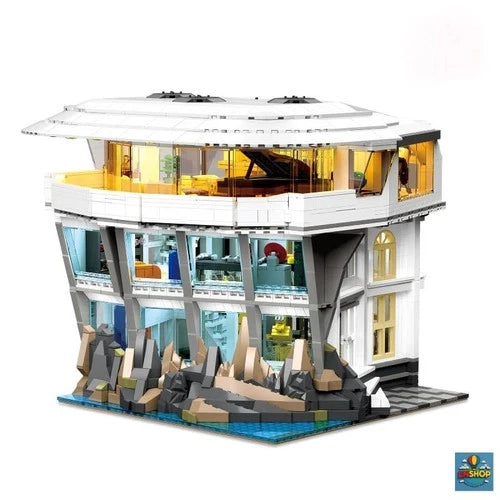 Tony Stark Malibu Mansion 3284PCS Iron Man Inspired Building Blocks MOC LED Set