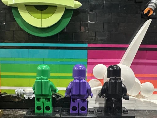 LEGO Classic Spaceman: Lot Of 3 Purple Black &Green W/ Space Helmet / Airtank