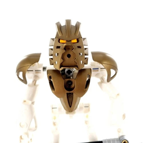 LEGO BIONICLE: Takanuva (8596) Complete w/ Gold Glitter Mask