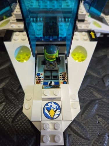 LEGO Space: Explorien Starship (6982)
