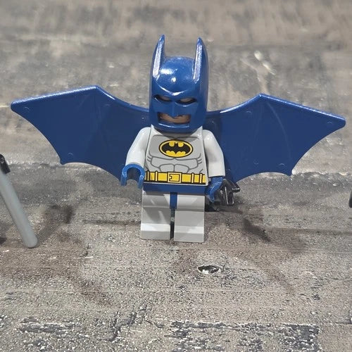 LEGO DC Minifigure Bundle. Lot of 3. Rare. Mr. Freeze. Black Manta. Batman
