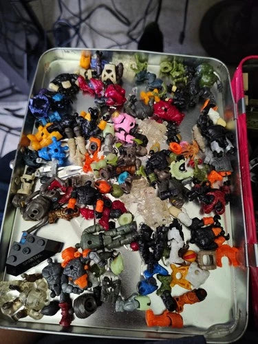 Halo Mega Construx Figure And Brick Lot - 32 Complete, 25 Incomplete, 60 Weapons