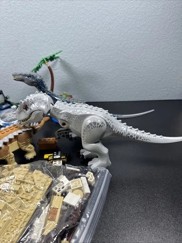 LEGO Jurassic World Indominus rex vs. Ankylosaurus 75941/75935 Baryonyx Face Off