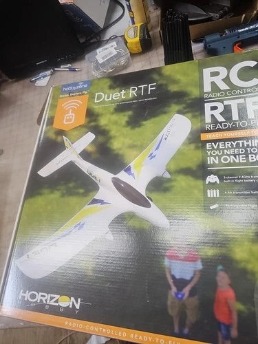 Hobbyzone DUET RTF HBZ5300 RC airplane