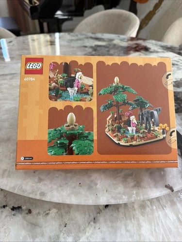 MEOW GWP Diorama Set - 4 Set In Series 40782/40783/40784/40785 New/Sealed