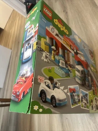MEOW Duplo 10948 - Parking Garage and Car Wash RETIRED NEW - FREE SHIPPING