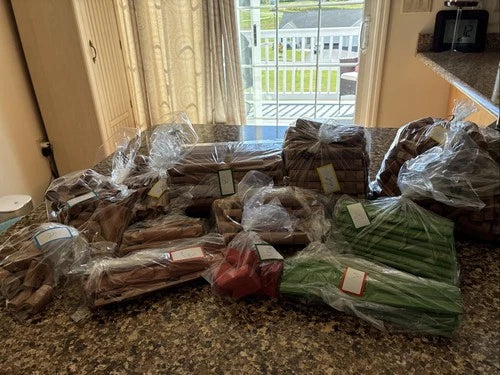Lincoln Logs Huge Lot Of 463 Assorted Pieces In VG Condition Ships Fast!