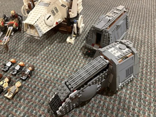 MEOW Star Wars Solo Movie Ship Vehicle Lot 7 Minifigures Han Solo Chewbacca