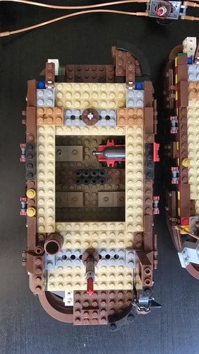 LEGO Creator 3-in-1 31109 Pirate Ship - 2x Incomplete Hulls / Parts Lot +4 Mini
