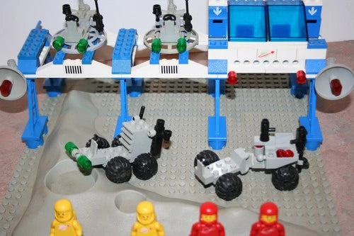 Vintage 1983 Lego 6930: Classic Space Supply Station - 99% Complete!