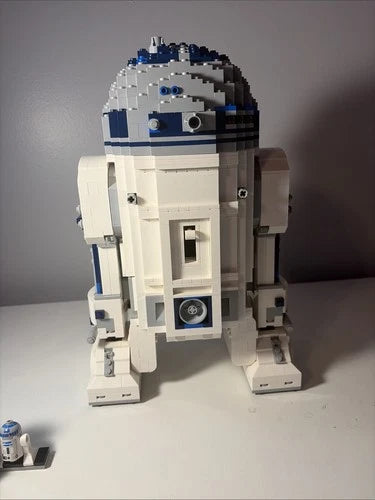 LEGO Star Wars: R2-D2 (10225) 100% Complete, Selling For College Money!