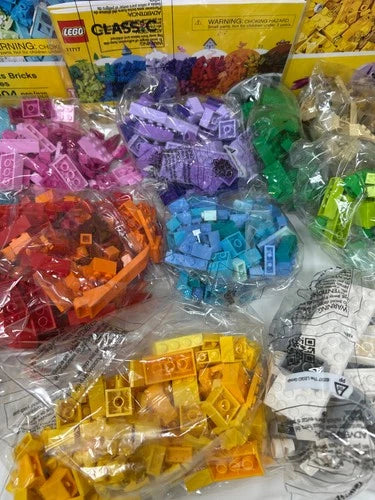 LEGO Classic Bricks Bricks Plates 1504 Pieces with Plates Included